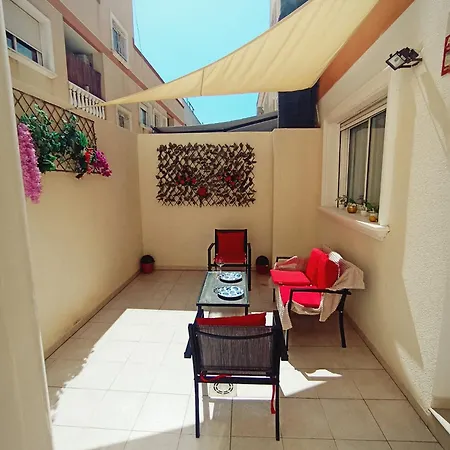 アパート Cozy By The Beach With A Big Patio *