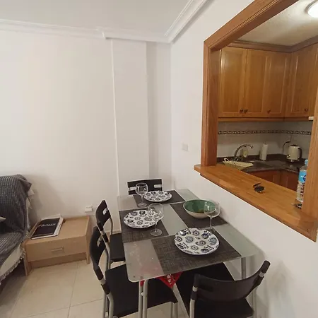 Cozy By The Beach With A Big Patio * Torrevieja